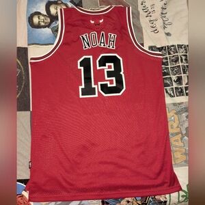 🍍4 for $100🍍 Joakim Noah Chicago Bulls Jersey (extra long)